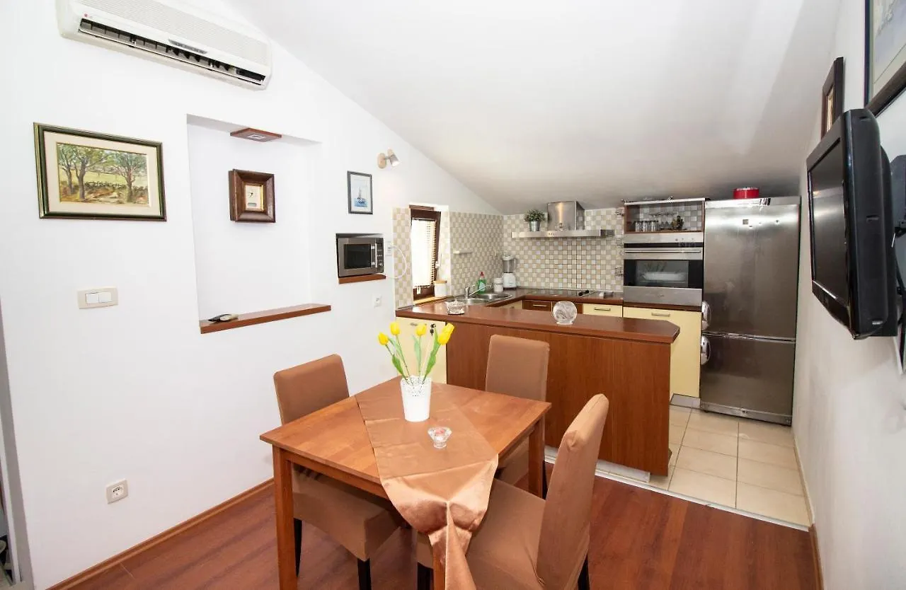 Apartments Paula Σπλιτ